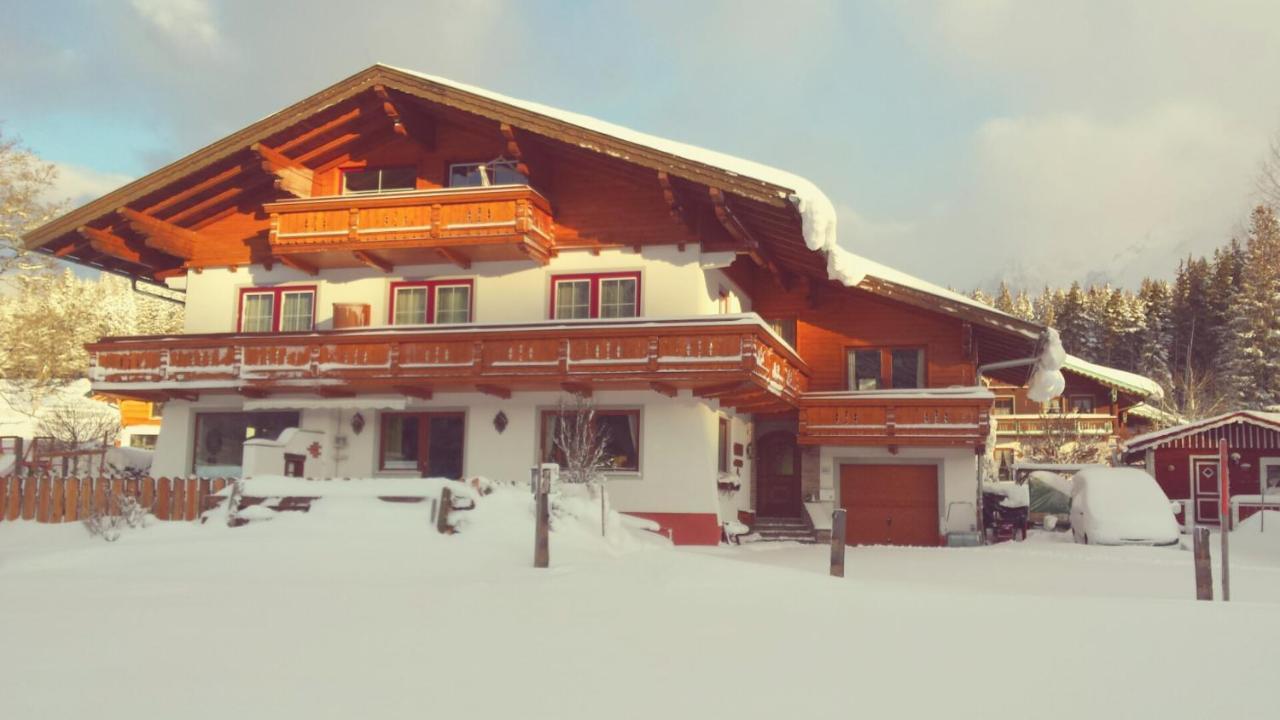 Appartement Haus Ferienglueck à Ramsau am Dachstein Extérieur photo