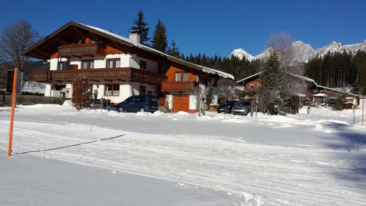 Appartement Haus Ferienglueck à Ramsau am Dachstein Extérieur photo