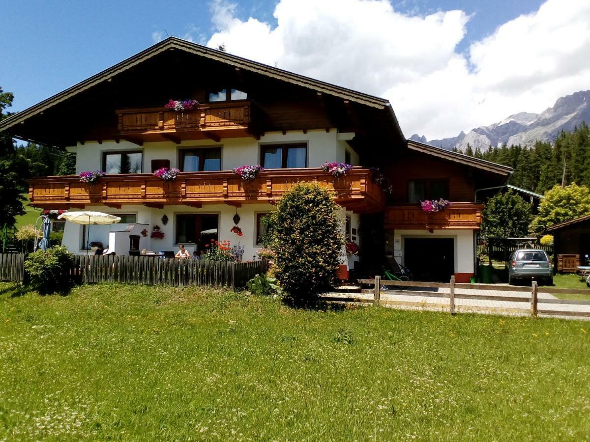 Appartement Haus Ferienglueck à Ramsau am Dachstein Extérieur photo